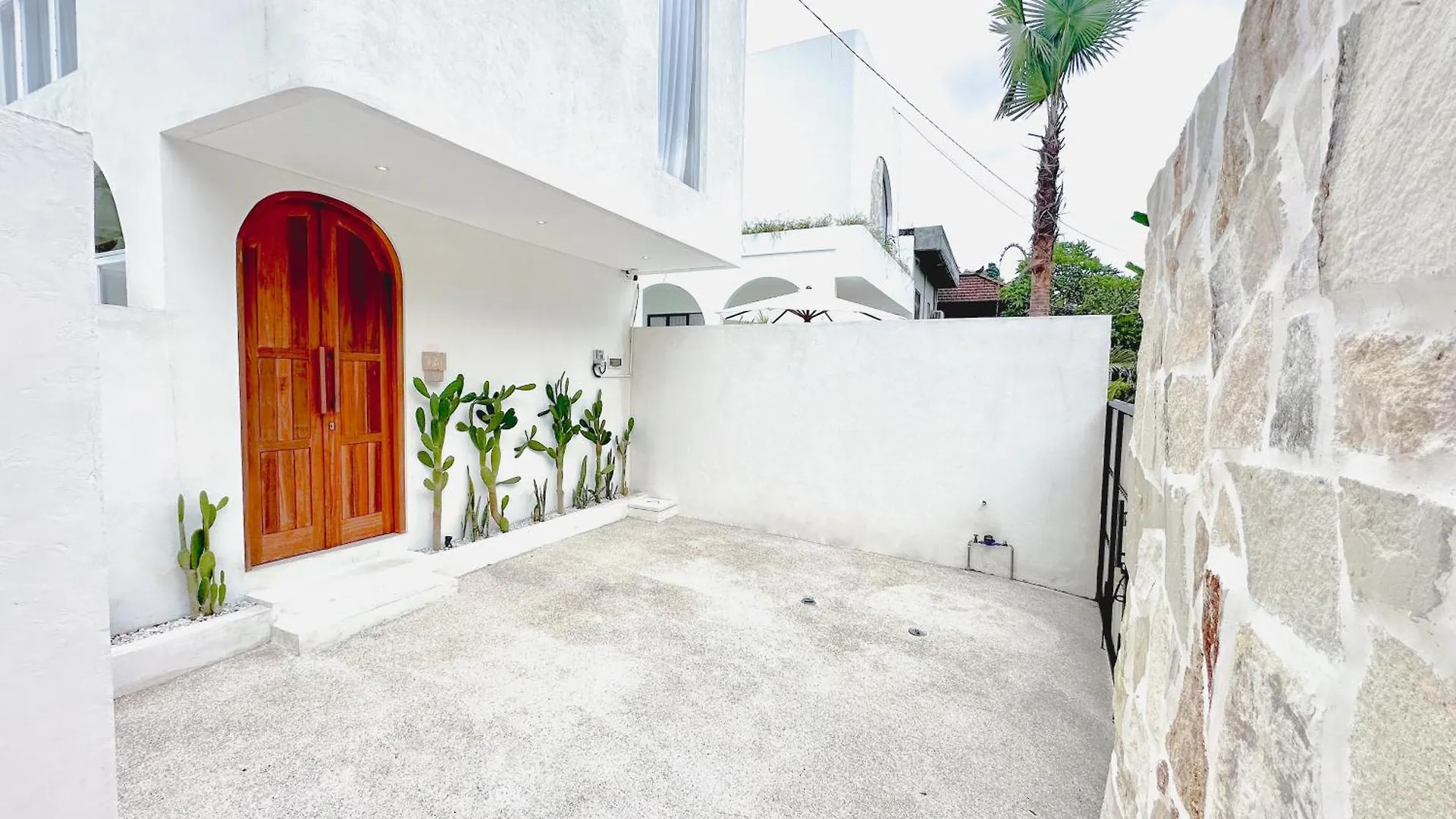 Villa Close To Jimbaran Beach, 3Br With Private Pool Indonesia